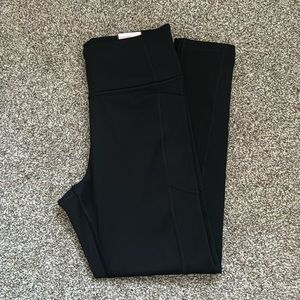 Victoria’s Secret incredible essential legging, high rise in black